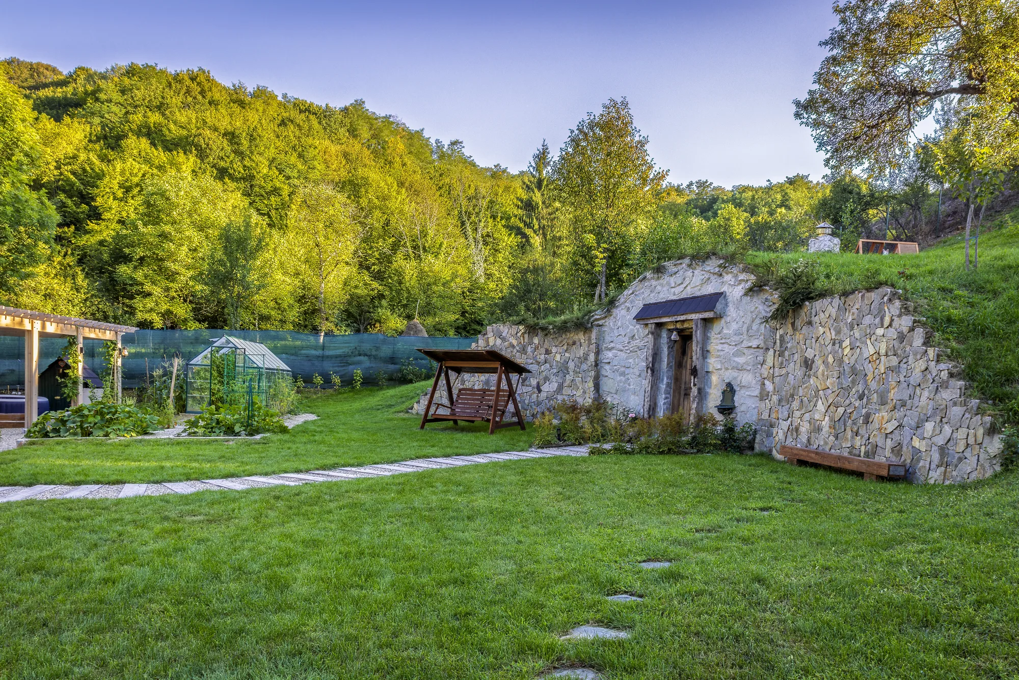 Amenajare interioara rezidentiala — Restructurare casa de piatra de 200 de ani, stil farmhouse si rustic, Banatul Montan. Imagine 19 din 20