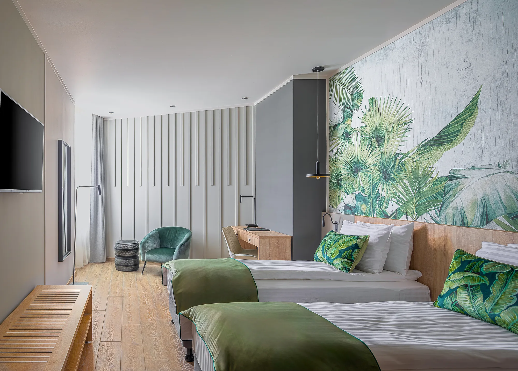 Amenajare interioara comerciala — HOTEL AMAZONIA, stil biophilic contemporan, Timisoara. Imagine 2 din 11