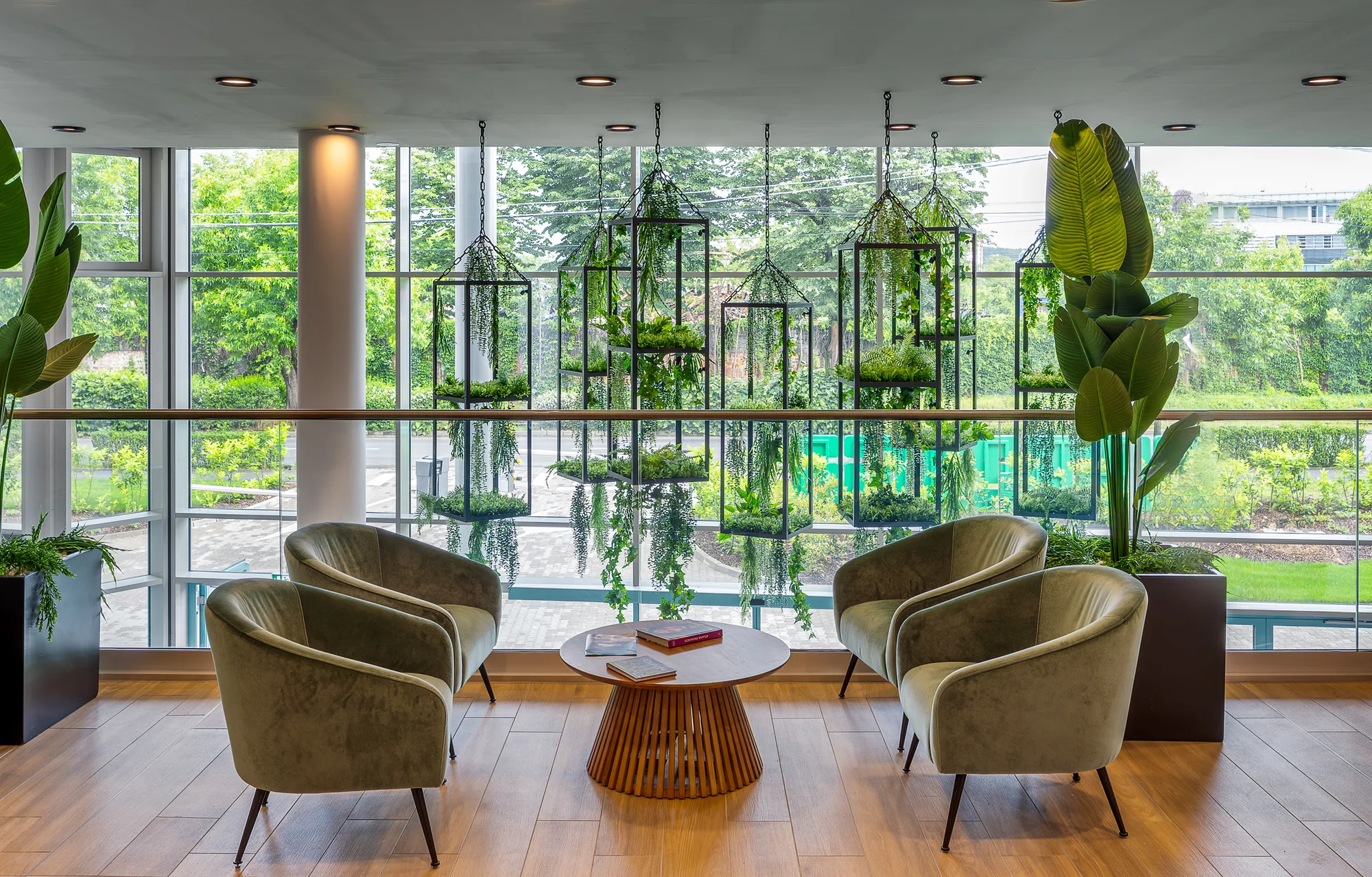 Amenajare interioara comerciala — HOTEL AMAZONIA, stil biophilic contemporan, Timisoara. Imagine 7 din 11