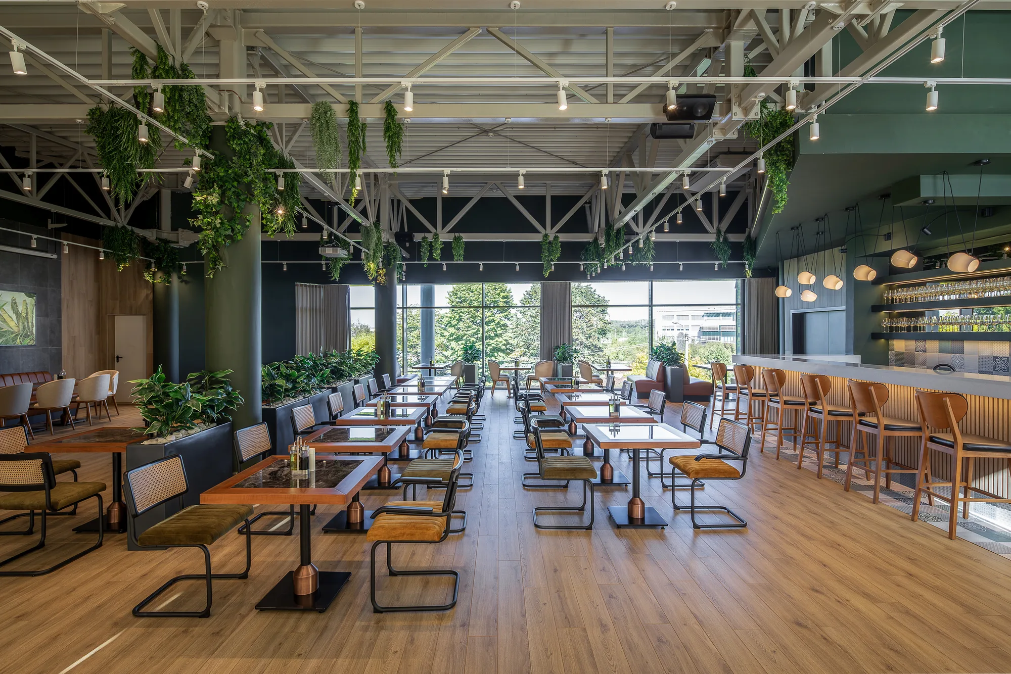 Amenajare interioara comerciala — HOTEL AMAZONIA, stil biophilic contemporan, Timisoara. Imagine 10 din 11