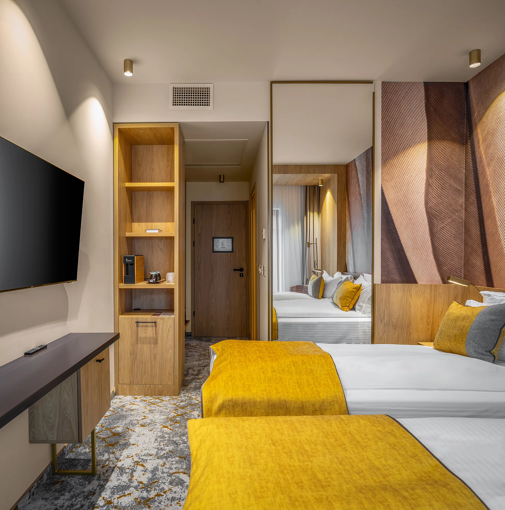 Amenajare interioara comerciala — HOTEL BRANCO, stil contemporan, Timisoara. Imagine 14 din 26