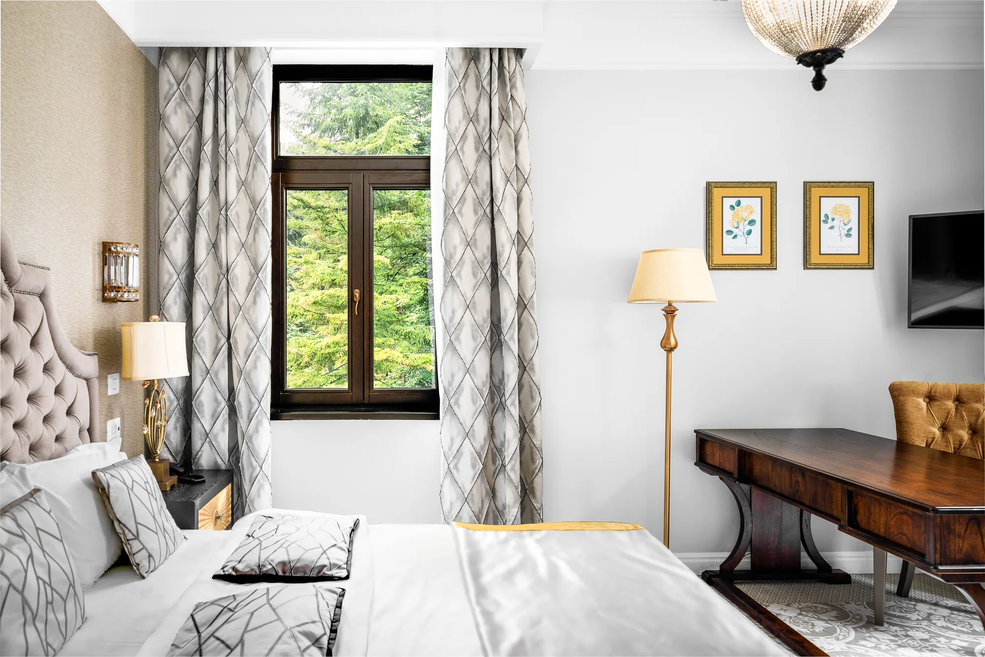 Amenajare interioara comerciala — HOTEL VERSAY, stil clasic, Baile Herculane. Imagine 4 din 16