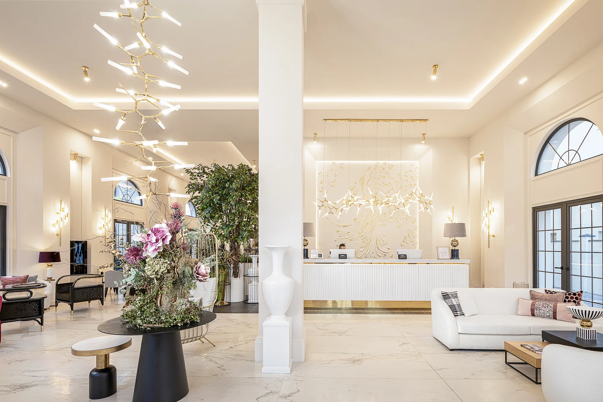 Amenajare interioara comerciala — HOTEL ZET, stil glam contemporan, Timisoara. Imagine 1 din 12