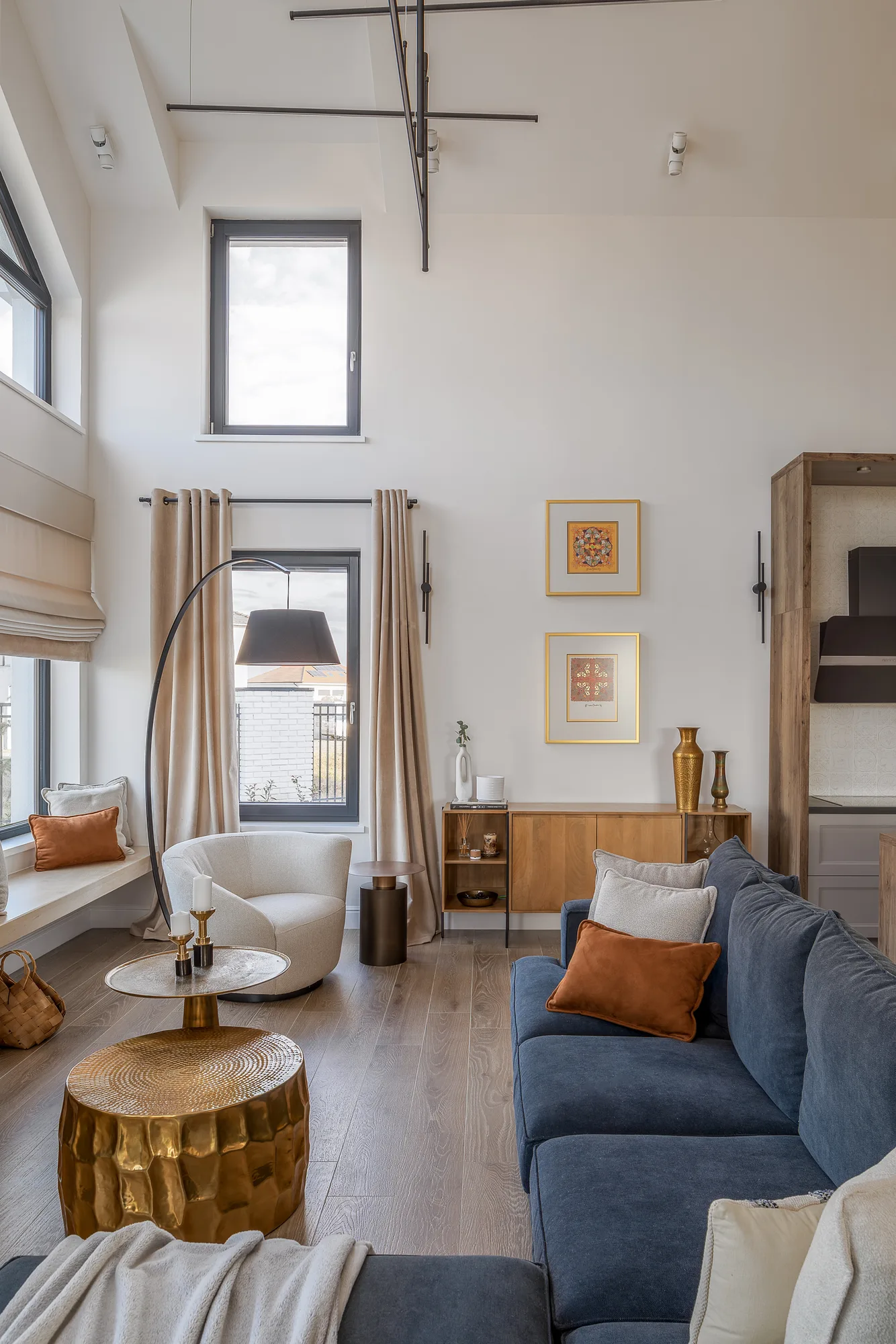 Amenajare interioara rezidentiala — VILA MODERNA CU INFLUENTE SCANDINAVE, stil contemporan, Timisoara. Imagine 3 din 15