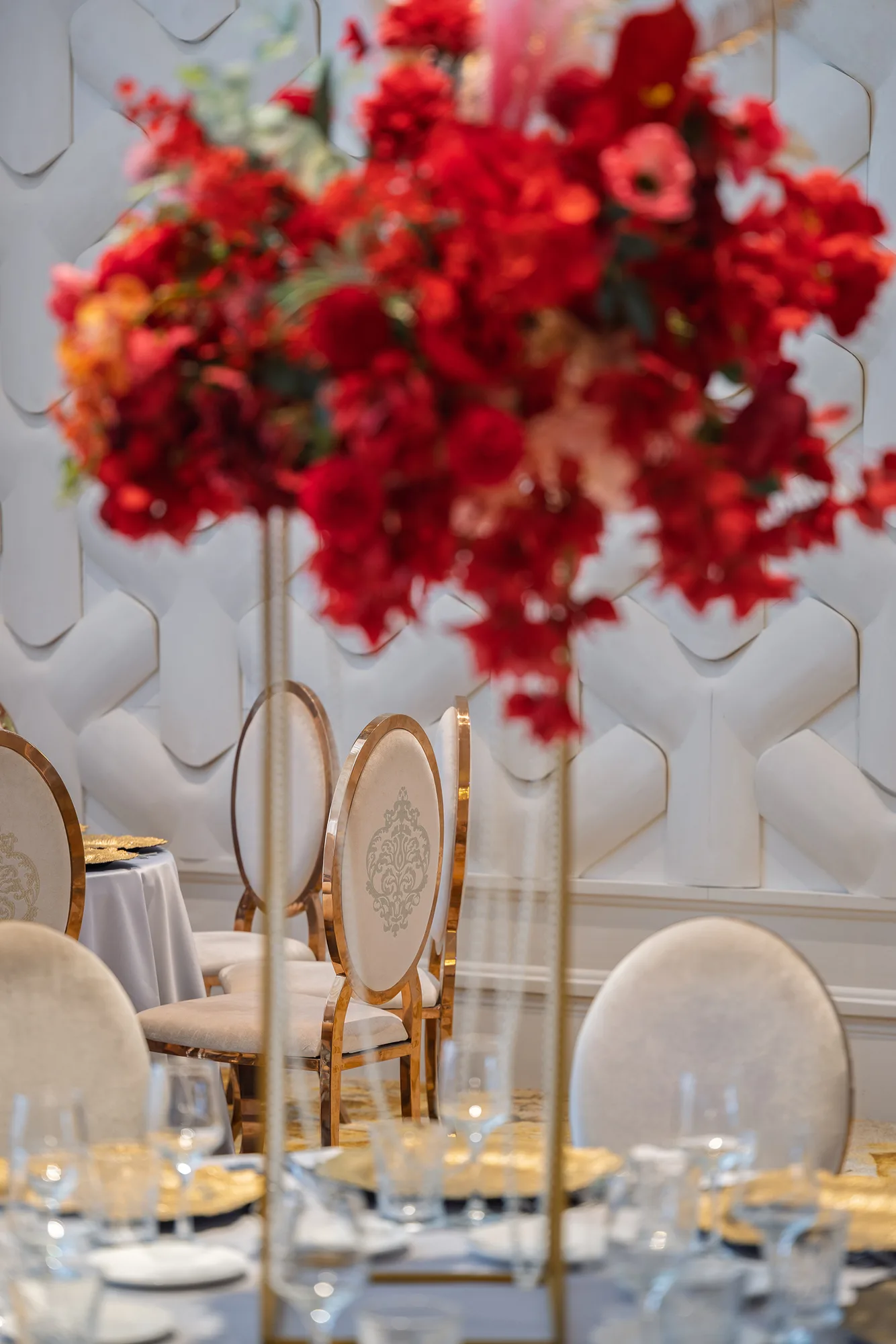 Amenajare interioara comerciala — Portobello Ballroom, stil glam, Craiova. Imagine 10 din 15